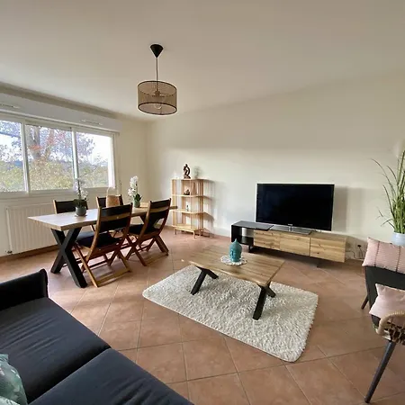A Cambo-les-bains, Terrasse Et 3 Couchages - Fr-1-495-157 Lejlighed