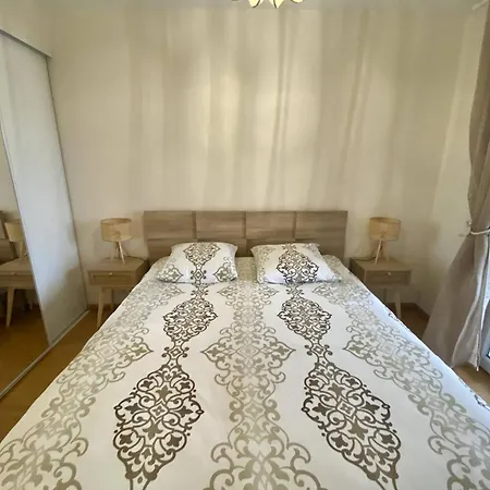 A Cambo-les-bains, Terrasse Et 3 Couchages - Fr-1-495-157 * Cambo-les-Bains